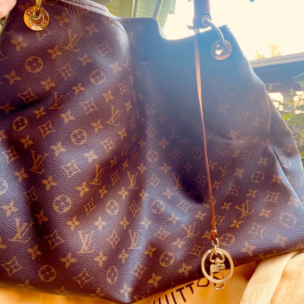 Louis Vuitton Artsy GM